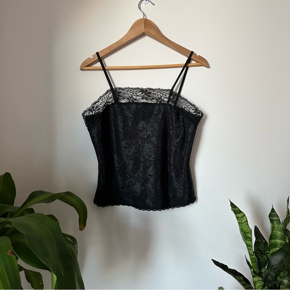 ✨#vintage embossed satin tank - Picture 10 of 13